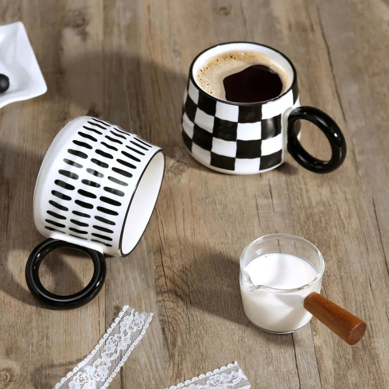 Creative Ceramic Coffee Mug Black White Couple Mug Home Chessboard Latte Latte Coffee Cup Simple Afternoon Tea Supplies New Gift